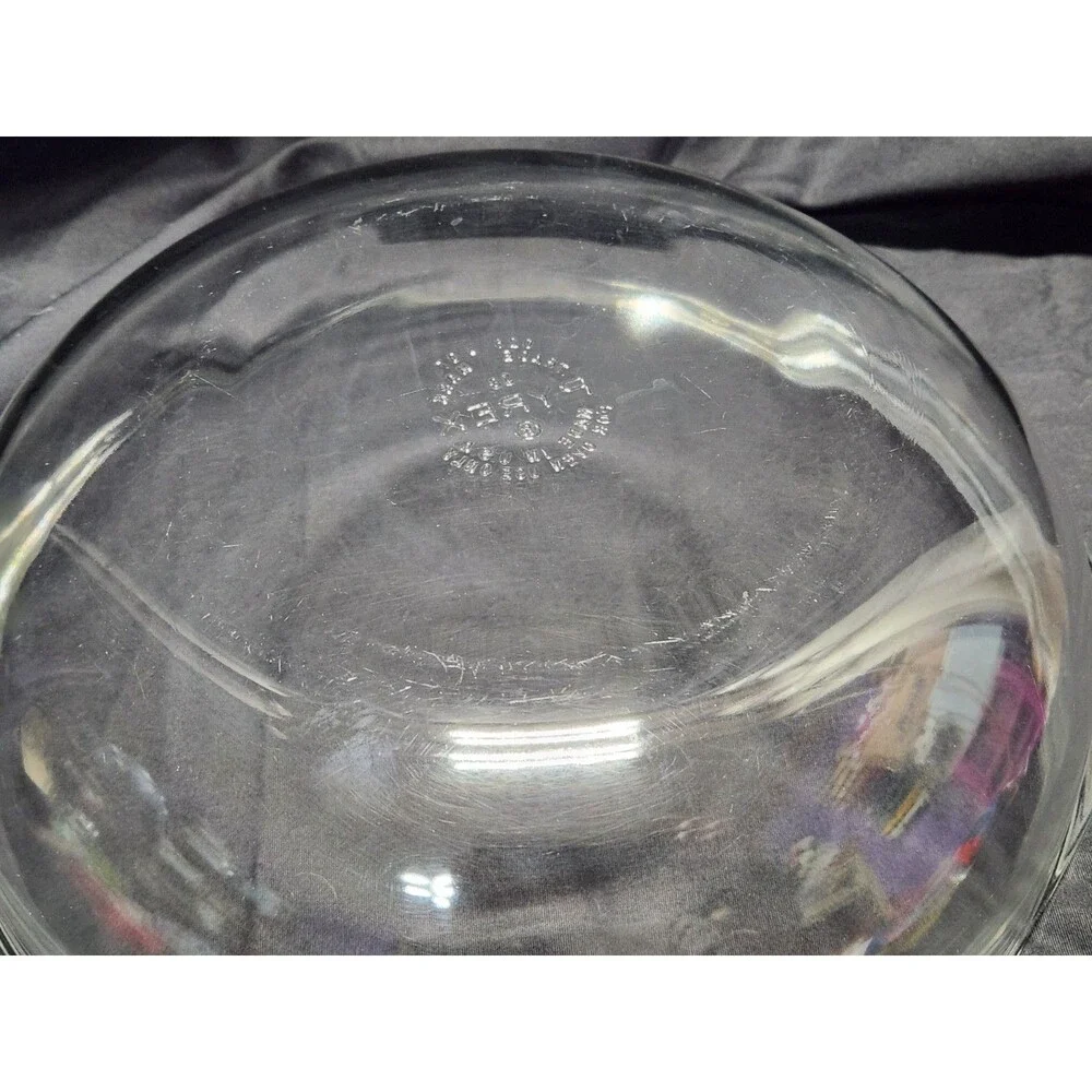 Vtg PYREX 3 Qt (026) Clear Round Glass Casserole with Lid w/Silver Metal Holder